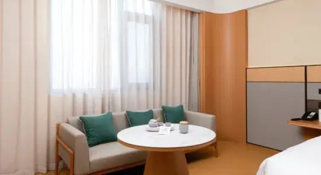 Люкс JI Hotel (Huanggang Wuxue Wanda Plaza)