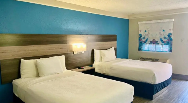 Четырёхместный номер Standard Ramada by Wyndham Westminster Denver