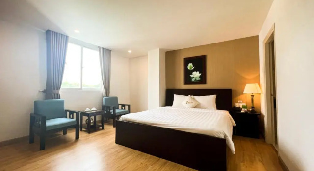 Люкс Deluxe ALUNA Ben Thanh Hotel