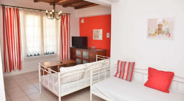 Апартаменты с 2 комнатами с видом на бассейн Paradisia Suites