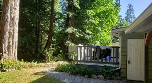 Коттедж с 4 комнатами Cedar Creek Cottage 4BR - Welcome to Your Private Oasis Steps from the Beach
