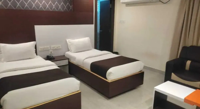 Номер Deluxe HoTEL NARMADA GRAND