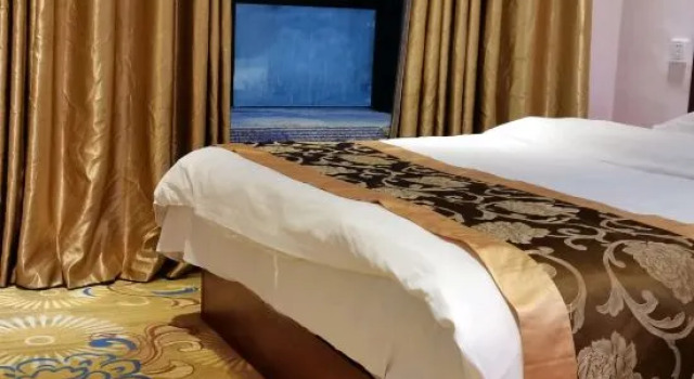 Bijie Aofeng E-sports Hotel, Varaa Hotelli Bijie Guizhou