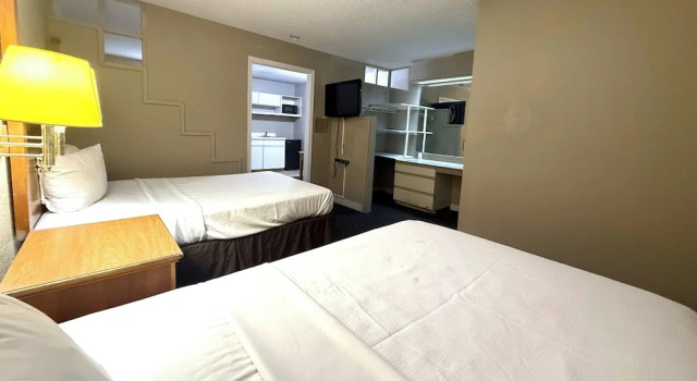 Четырёхместный люкс Homegate Studios & Suites San Antonio Medical Center