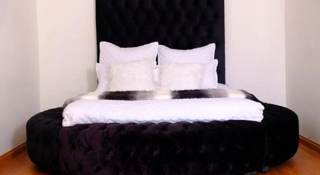 Двухместный номер Deluxe с балконом Selina Airport Lodge #Emzini