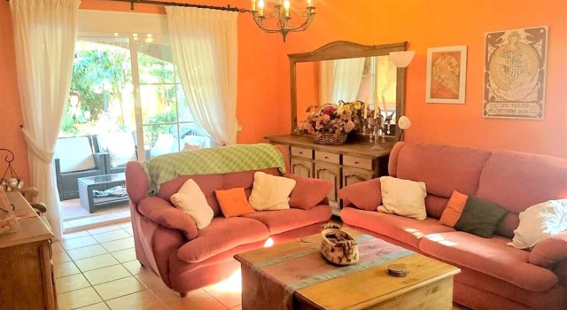 Villa With 5 Bedrooms in San Pedro Alcántara, With Wonderful sea View,, Забронировать Вилла Отели Марбелья 3 звезды, рядом с Playa de Cortijo Blanco, 3*