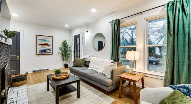 Коттедж Dog-friendly Pleasant Ridge Home: 13 Mi to Detroit