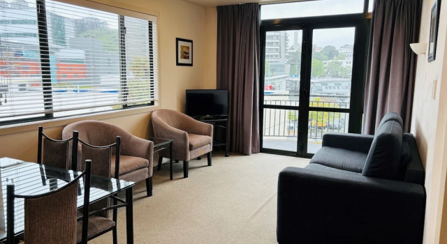 Апартаменты Executive Southgate Motor Inn