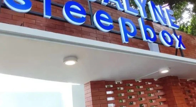 Rosalyne Sleepbox Tugu 2, Book Hotel Hotels in Yogyakarta Province with Parking, Parking
