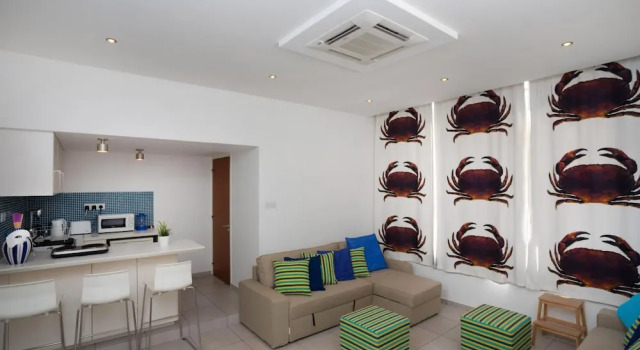 Студия Athenaeum Beach Studio