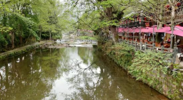 Shangli Ancient Town Liping Mountain House, Prenota Hotel Hotel a Sichuan con parcheggio, Parcheggio