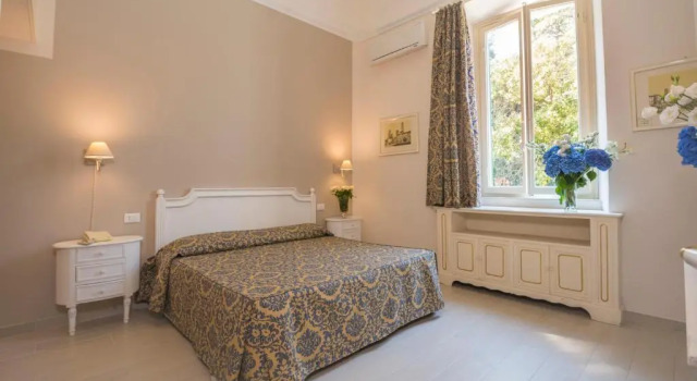 Трёхместный номер Standard с видом на сад Grand Hotel Villa Parisi