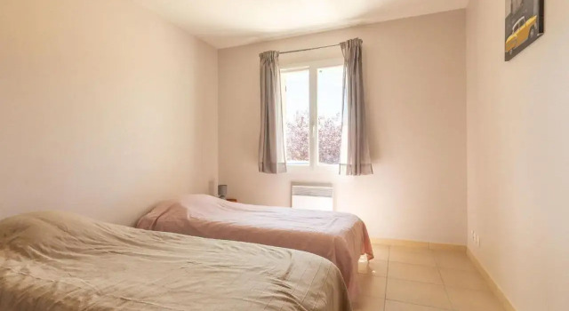 Holiday Home Les Hauts de Jallia - NYS130, Забронировать Отель Сент-Жаль Drôme Provençale