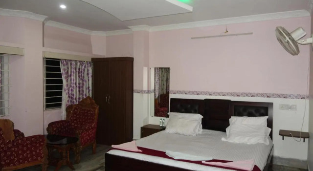 Hotel HCB, Rezerwuj Hotel Hotele w Brahmapur z parkingiem, Parking