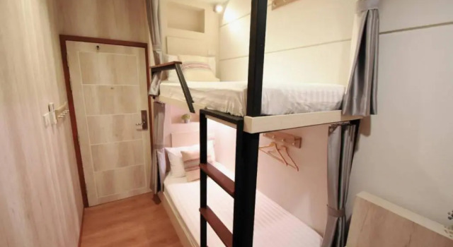 Кровать в общем номере Silom Forest Exclusive Residence