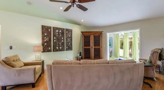 Sycamore Home #54082, Забронировать Дом для отпуска Отели Марко-Айленд с бассейном, рядом с Пляж Мэрриотт, Бассейн