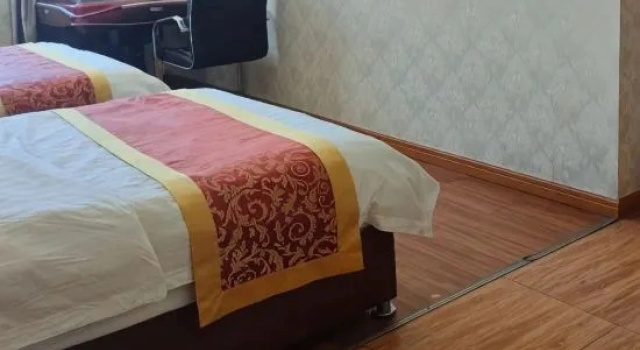 Люкс Deluxe Luhuo Longyang Hotel