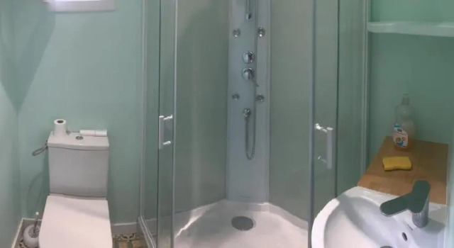 Chambre studio indépendante au calme vue sur piscine, Đặt Nhà nghỉ có bữa sáng Teyran Hérault