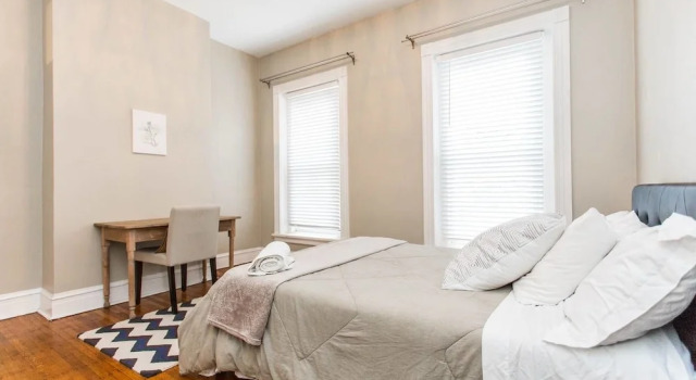 Коттедж с 5 комнатами Safe Spacious Mansion Indowntown