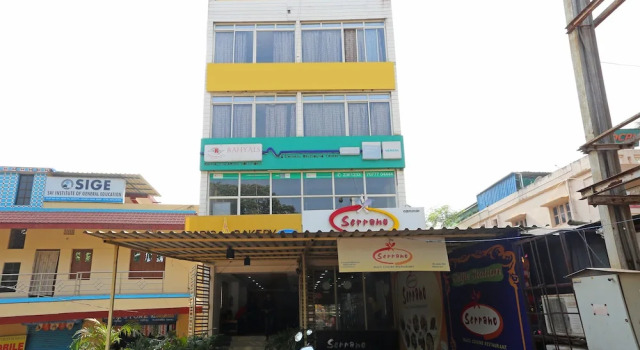 OYO 3393 Midway Inn