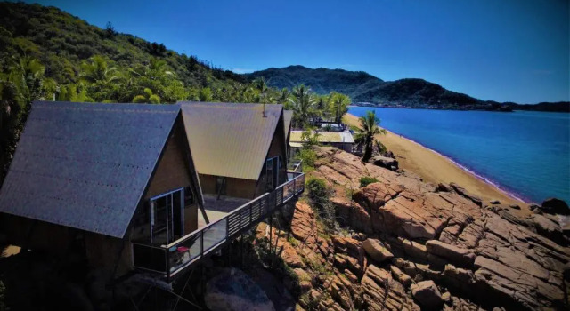 Кровать в общем номере (женский номер) Nomads Magnetic Island