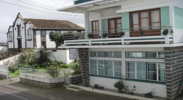Hotel Residencial Ermida dos Remédios, Rezervovat Hotel Hotely v Terceira s parkováním, Parkování