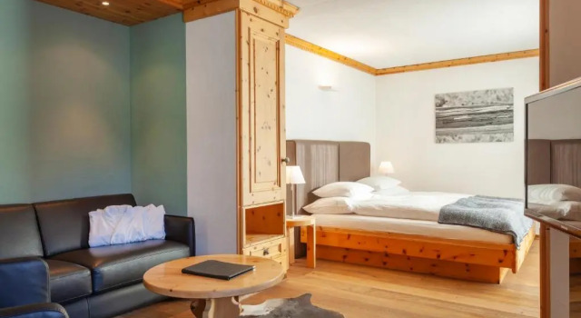 Полулюкс с балконом Boutique Hotel Cervus