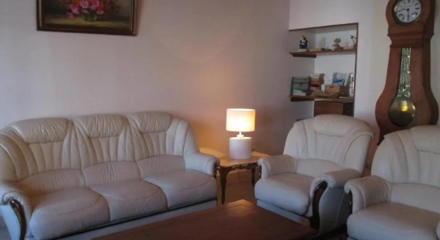 Gîte Huriel, 4 pièces, 5 personnes - FR-1-489-27, Book Hotel Huriel Allier