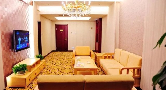 Fuguo Hotel - Dunhuang, Book Hotel Hotels in Jiuquan with Parking, Parking
