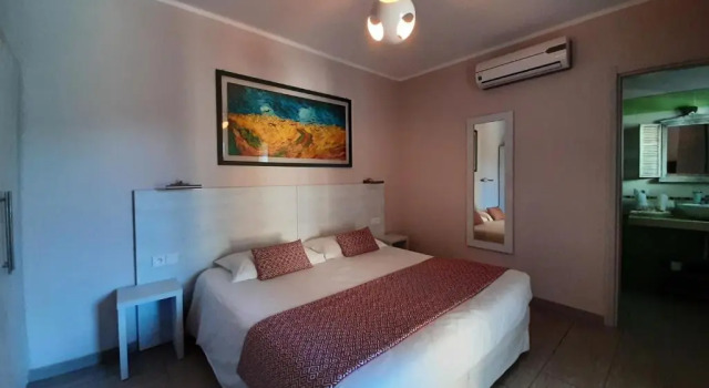 Двухместный номер Superior Cyrnea B&B