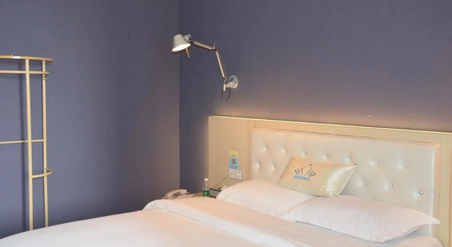 Qingtianhui Hotel, Boek Hotel Hotels in Guangdong met parkeren, Parkeren