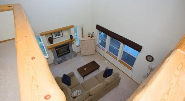 Quiet River-River View-4BR/3.5BA, Book Hotel Bend Bachelor