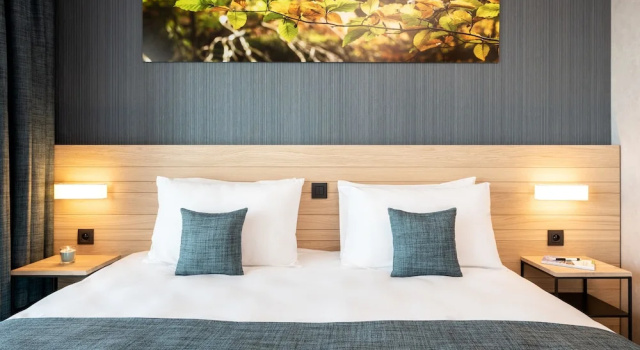 Номер Standard с видом на озеро Golden Lakes Village