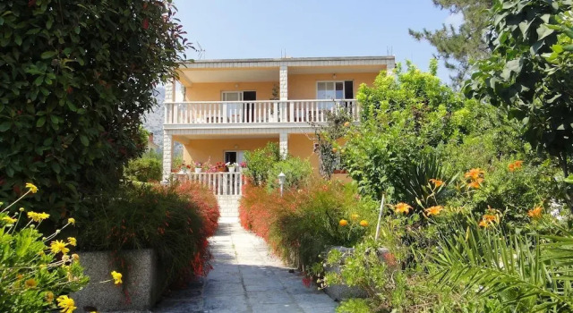 Antonio - 15m From sea - SA3