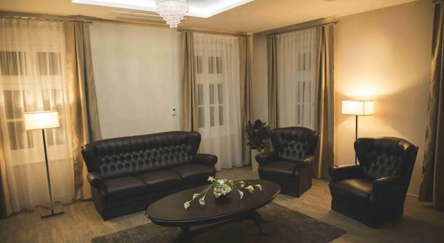 Munkcsy Hotel, Book Hotel Bekescsaba Bekes