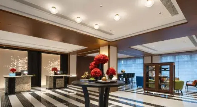 Hampton by Hilton Shanghai Lujiazui Yinding, Varaa Hotelli Shanghai Shanghai