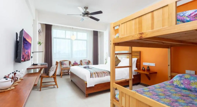 Четырёхместный семейный номер Standard Sunny Sanya Destination Hotel Haitang Bay