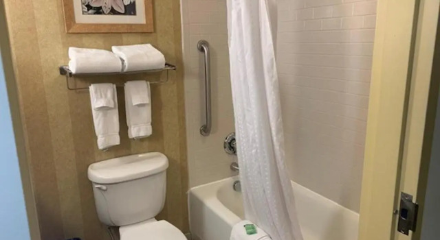 Run of House Holiday Inn Saint Louis-Fairview Heights by IHG