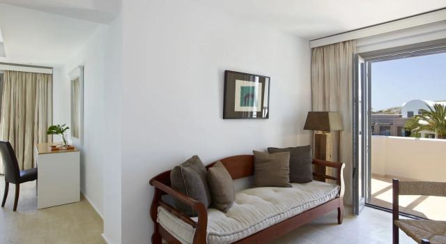 9 Muses Santorini Resort, Забронировать Курортный отель СПА-отели Перисса, SPA-услуги