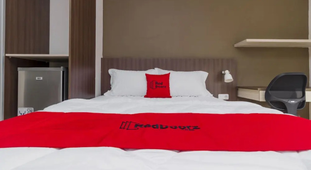 RedDoorz Plus @ Abdul Majid Raya, Book Hotel Jakarta Jakarta Province