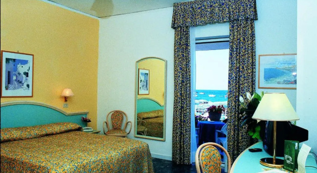 Двухместный номер Standard с частичным видом на море Hotel Solemare Beach & Beauty SPA