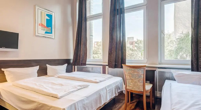 Potsdamer Inn, Book Hotel Tempelhof-Schöneberg Berlin, near Schwules Museum