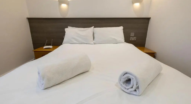 Entire Two Double Bedrooms Flat with River Yare View H6, Забронировать Отель Грейт-Ярмут The Broads, рядом с Аквариум Sea Life
