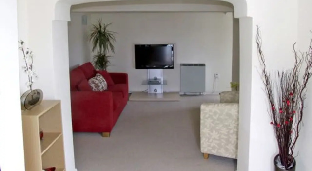 Apartment 2, Book Lejlighed Llanfaelog 