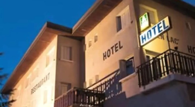 Logis Hotel Eden Lac, Забронировать Отель Савин-лё-Ляк Lac de Serre-Ponçon