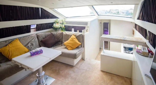 Hakuna Matata - Living a perfect life, Yacht Pershing 52, Забронировать Отель Отели Констанцы с парковкой, рядом с Площадь Овидия, Парковка