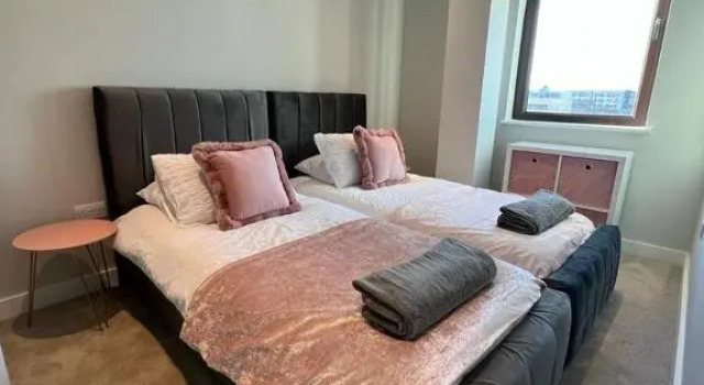 Harrow on the Hill - Two Bedroom, Two Bathroom Modern Property!, Забронировать Отель Харроу Лондон, рядом с Gayton Library