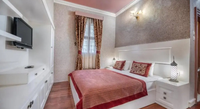 Elegant Room in a historical hotel, Забронировать Отель Отели провинции Антальи с завтраком, Завтраки