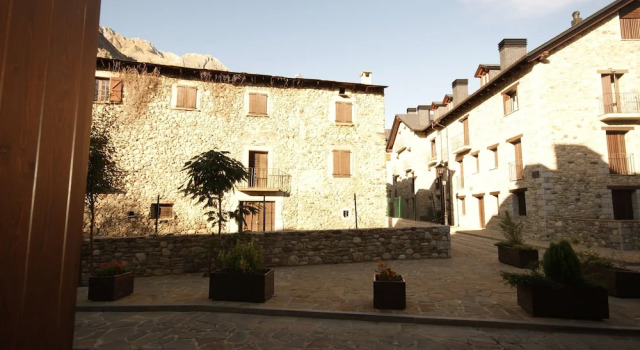 Apartamento Anglada 6, Book Apartment Hotels in Aragon with Parking, Parking