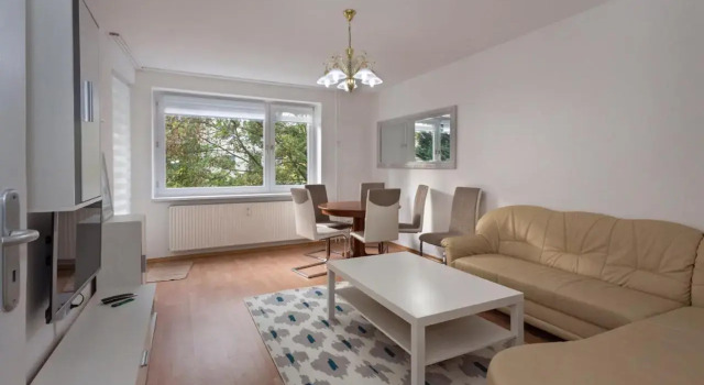 Apart 3 Zimmerwohnung - Nah An Messe & Kliniken!, Забронировать Отель Ганновер Нижняя Саксония, рядом с Buddhist Monastery of Perfect Enlightenment